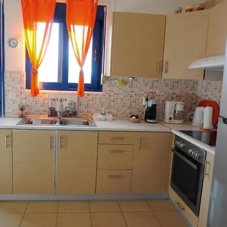 The Blue Leaf Family Gennadi