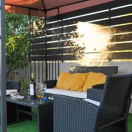 Villa The Blue Leaf Family *