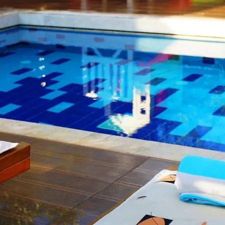 The Blue Leaf Family Villa *
