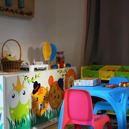 Вилла The Blue Leaf Family *