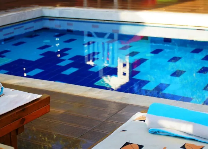 The Blue Leaf Family Villa *