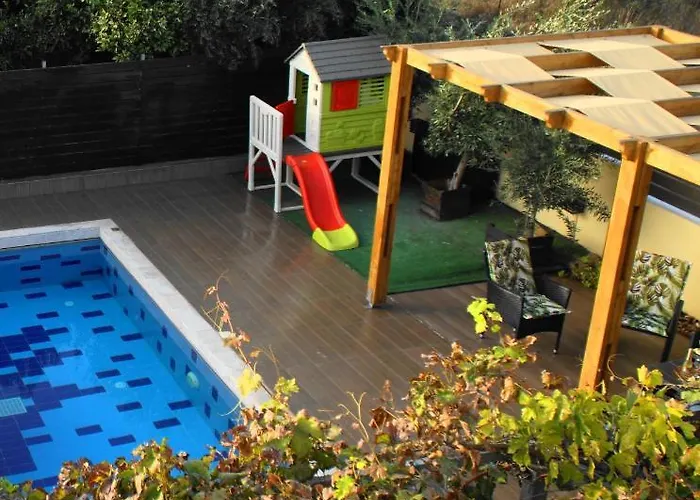 Villa The Blue Leaf Family *