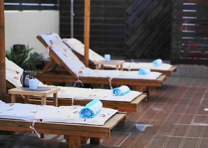 The Blue Leaf Family Gennadi