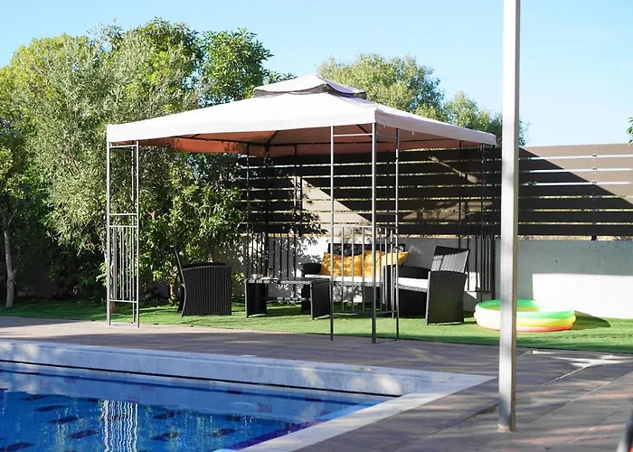 The Blue Leaf Family Gennadi