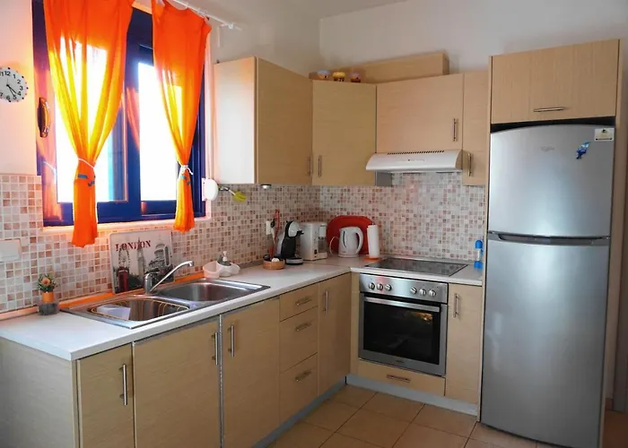 The Blue Leaf Family *