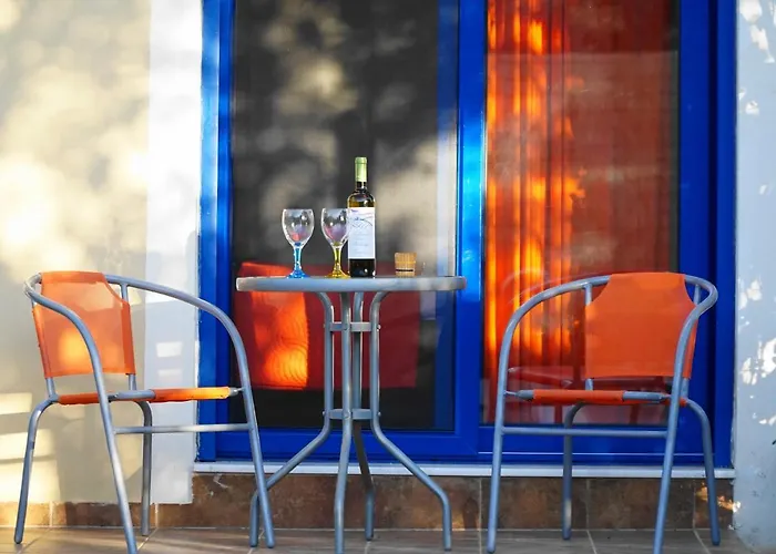 The Blue Leaf Family